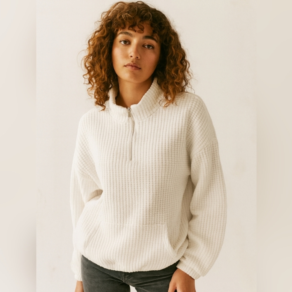 Dazy Quarter-Zip Puffy Sweatshirt White Medium